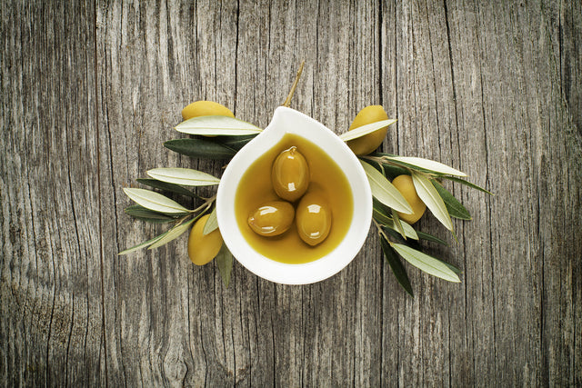 What Real Olive Oil Should Smell and Taste Like
